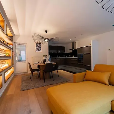 Luxury Duplex Coeur De 64-3 Mons